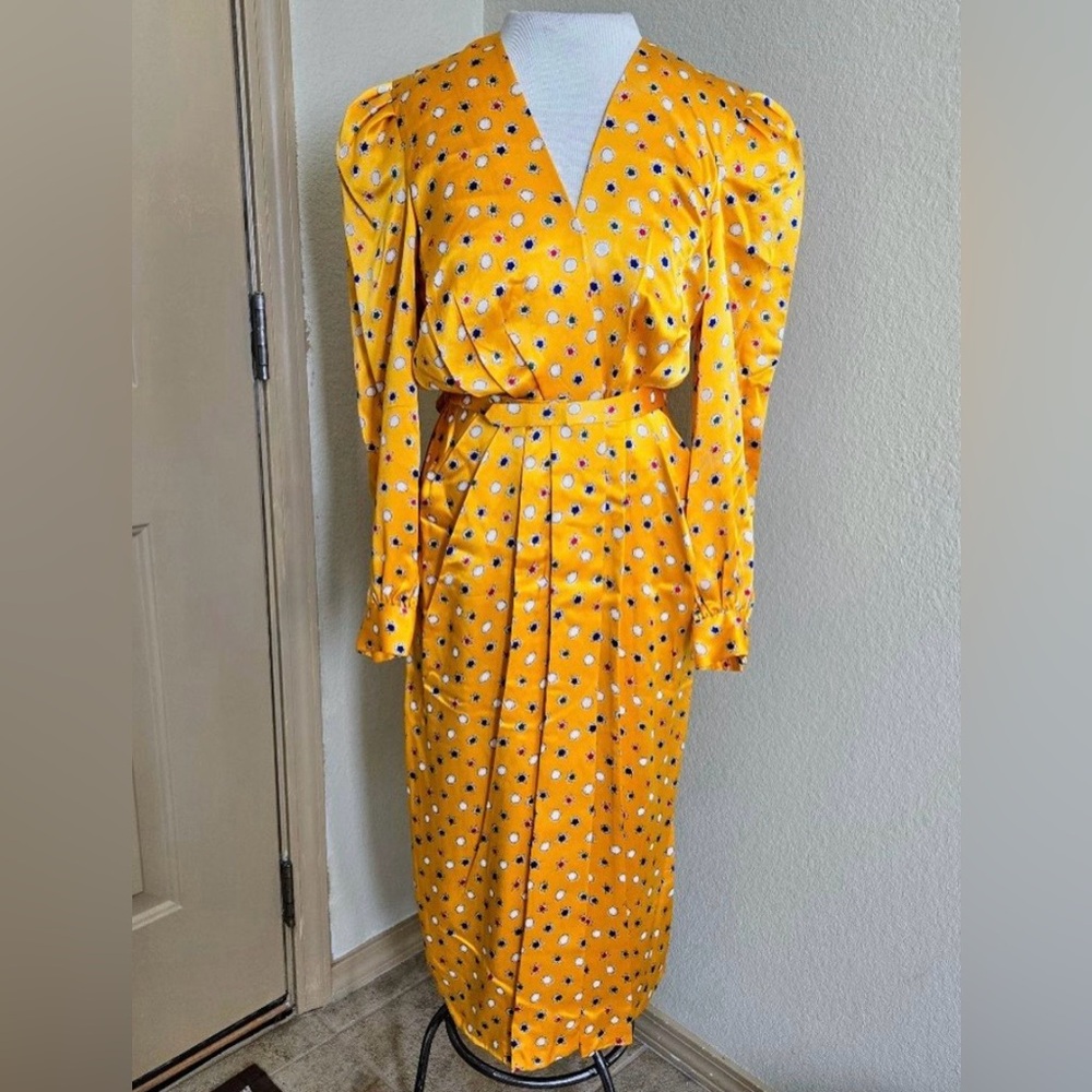 AKIRA Yellow Star Pattern dress